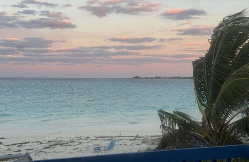 Great Harbour Cay Maison | Spacious Beach Villa