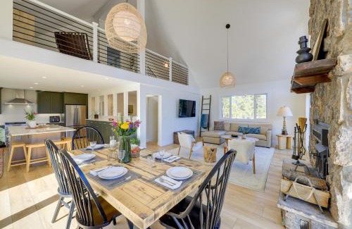 Black Hawk Maison | Spacious Black Hawk Home with Deck and Mountain Views!