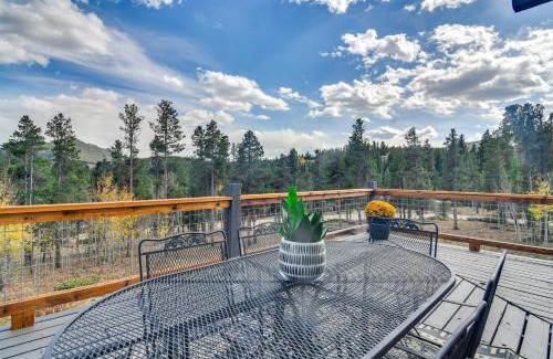 Black Hawk Maison | Spacious Black Hawk Home with Deck and Mountain Views!