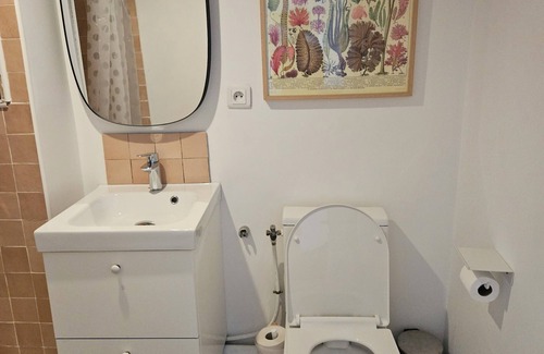 Noailles Lit Et Petit-Déjeuner | Studio indépendant dans une chambre d'hôte, spacieux, lumineux et central