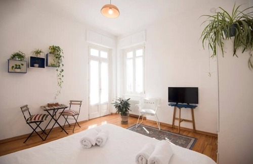 Roreto Maison | Spacious bright and quiet house with garden in Bra