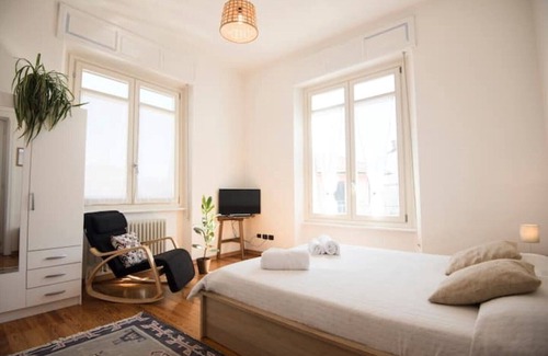 Roreto Maison | Spacious bright and quiet house with garden in Bra