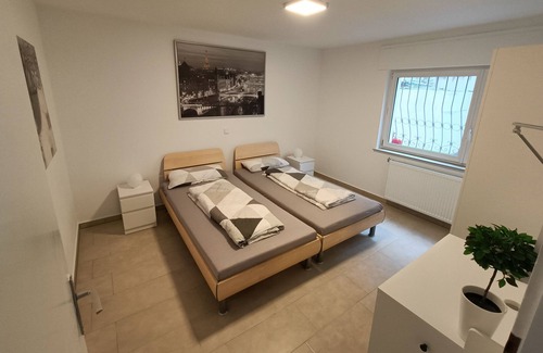 Schlangenbad Appartement | Spacious bright apartment in the green Taunus region - with private parking