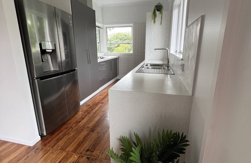 Waitao Maison | Spacious bungalow set in an avocado orchard.