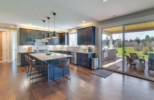 Lake Marcel-Stillwater Maison | Spacious Carnation Home with Grill and Large Yard