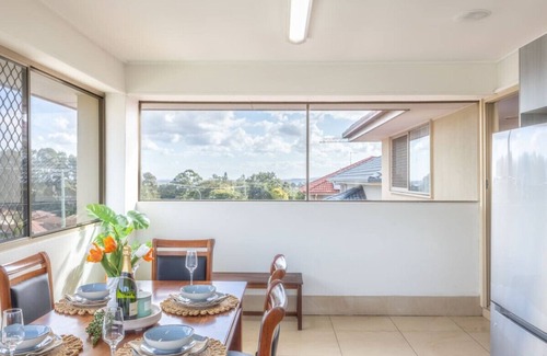 Sunnybank Maison | Spacious Central located FamilyHouse @ Sunnybank