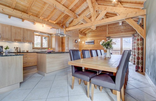 Morzine Chalet De Ski | Alptitude Chalet Bidon