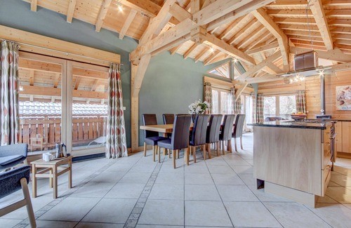 Morzine Chalet De Ski | Alptitude Chalet Bidon