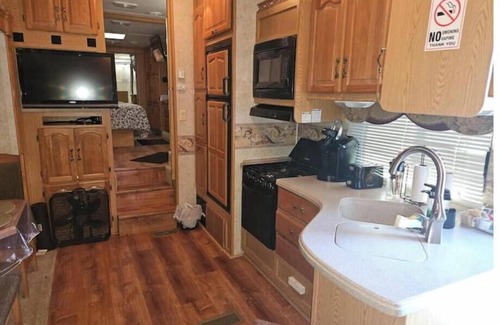 Port Malabar Appartement | Spacious Clean RV Camper