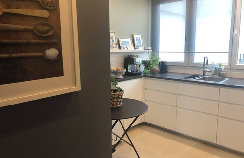 Ferney-Voltaire Appartement | Spacious, Comfortable Apartment, Geneva-ferney Border, With Mountain Views