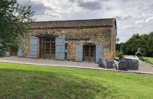 Sainte Croix de Beaumont Maison | Gîte 8 personnes spacieux et confortable.