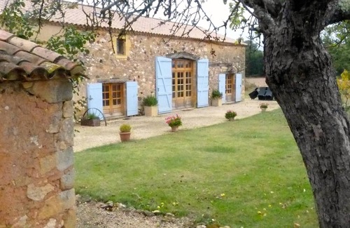 Sainte Croix de Beaumont Maison | Gîte 8 personnes spacieux et confortable.