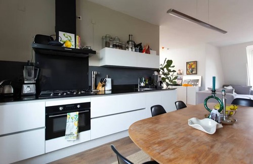 Amsterdam West Appartement | Spacious & Comfy Designer Appartement with Sunny Rooftop