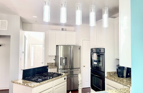 Bennsville Maison | Spacious comfy Home in White Plains / Waldorf close to DC and National harbor