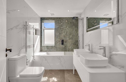 Haringey Appartement | Spacious contemporary 1BR apartment