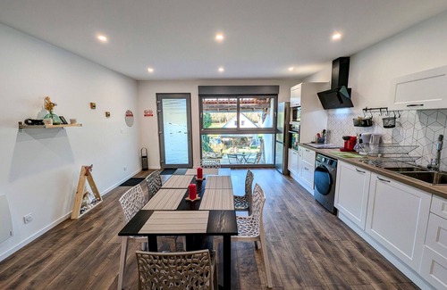 Chambornay-les-Pin Cottage | Gîte spacieux avec jardin et terrasse, proche nature