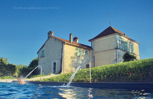 Mareuil en Perigord Maison | Gîte spacieux 3 Chbr (2/9 P) en plein nature Etang Chevaux et Piscine chauffée