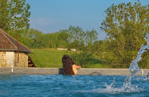 Mareuil en Perigord Maison | Gîte spacieux 3 Chbr (2/9 P) en plein nature Etang Chevaux et Piscine chauffée