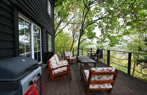 Berzhite Villa | Spacious cottage with great views
