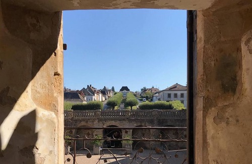 Jumilhac-le-Grand Maison | Isolé bien équipée spacieuse Maison de Campagne avec piscine privée et clos Gar
