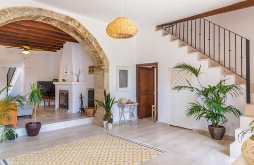Alaro Maison | Spacious country home in Alaro