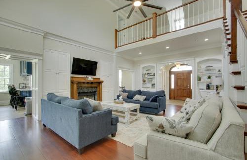 Lauderdale County Maison | Spacious Countryside Getaway in Lexington with Deck!