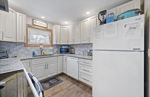 Jim Thorpe Maison | Poconos 5BR / 3BA Sauna, Fire Place, Lac.