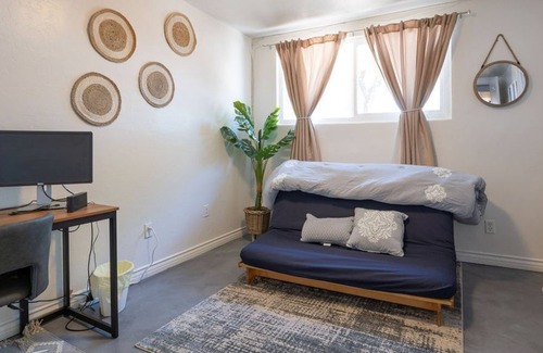 Mission Terrace Maison | Spacious & Cozy Vacation Home with Workspace