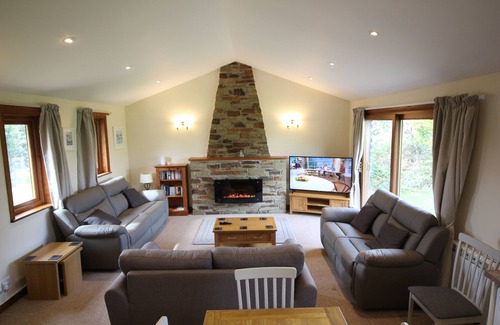 St Wenn Maison | Spacious detached Bungalow 3 bedrooms with shared indoor swimming pool and gym