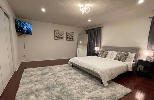 Meadowvale Village Maison | Spacious Detached House in Mississauga