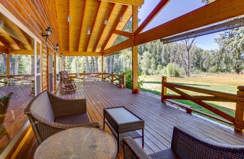 Dolores Maison | Spacious Dolores Vacation Rental with Decks and Views!