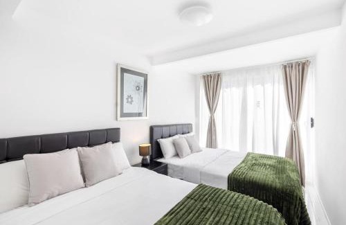 Sunnybank Maison | Spacious Dual Stay Main House Separate Studio