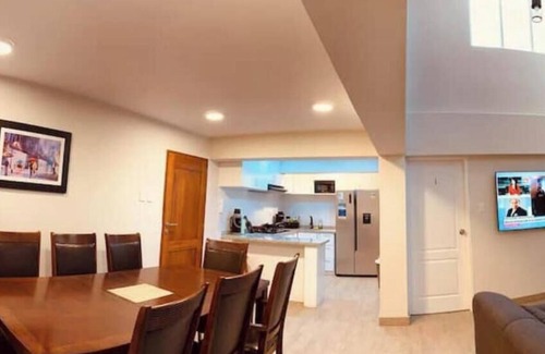 Caraz Maison | Spacious duplex with 5 bedrooms, garage, terrace