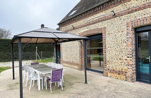 Moussonvilliers Cottage | Maison familiale avec sauna, jeux et jardin clos dans le Perche.
