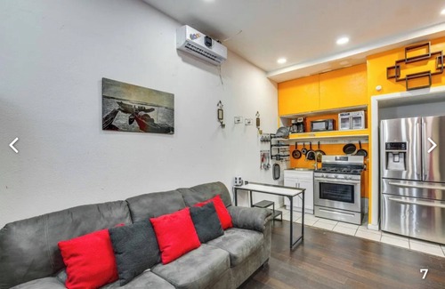 Dallas Appartement | Spacious Efficiency Apt ROOM #5