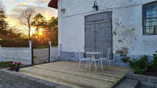 Lilla Beddinge Appartement | Spacious & elegant apartment in a stable at Kvarnviks Gård