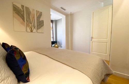Sant Gervasi Appartement | Spacious Elegant on Avenue Diagonal By MyRentalHost