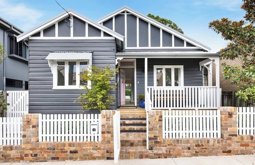 Lilyfield Maison | Spacious entertainer with heated pool. City fringe, short walk to fireworks view