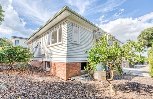 Epsom Maison | Spacious Entire Home in Epsom