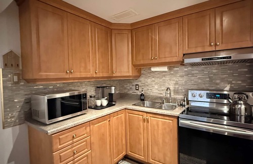 Vaughan Maison | Spacious Entire Lower Level Suite