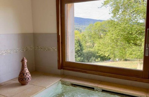 Saint-Jean-la-Vetre Cottage | Gîte familial spacieux, 14 pers, charme et confort