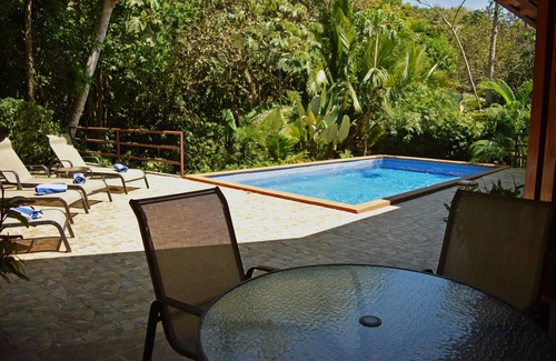 Manuel Antonio Maison | Spacieuse maison conviviale et familiale située au centre de Manuel Antonio