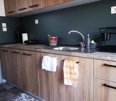 Alexandroupoli Appartement | Spacious Family-Friendly 2BR Flat Near City Center