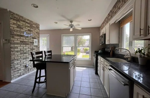 Hillcrest Maison | Spacious Family-Friendly Home in Historic DC