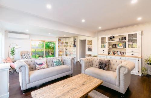 Wheelers Hill Maison | Spacious Family Home in the heart of Wheelers Hill