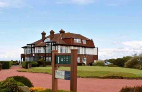 Bispham Maison | Spacious Family Home Minutes from the Beach