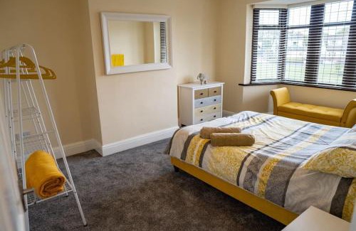 Bispham Maison | Spacious Family Home Minutes from the Beach
