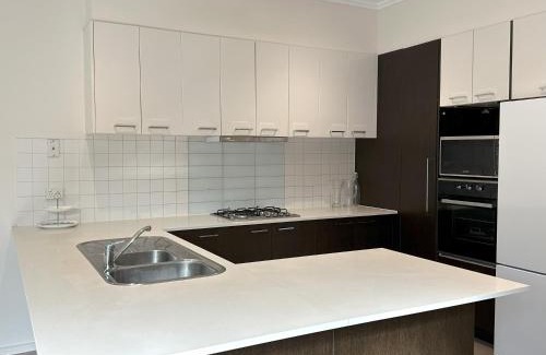 Parkville Maison | Spacious Family Home Near Melbourne CBD