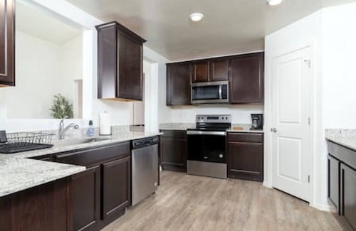 Tamaron Maison | *Spacious Family Oasis*Pool Table*Backyard*Garage*