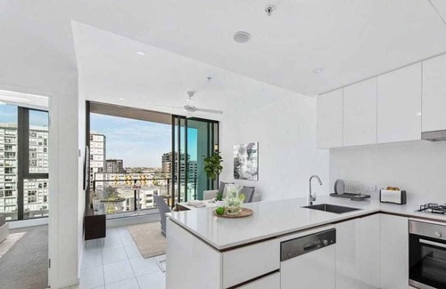 Fortitude Valley Appartement | Spacious Family Oasis with Pool Free Car Park near Brisbane CBD